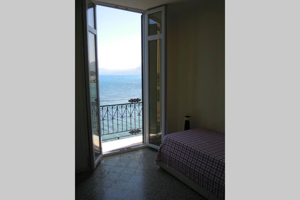 Casa Nel Borgo Marinaro Di Santa Nicolicchia Villa Santa Flavia Exterior photo